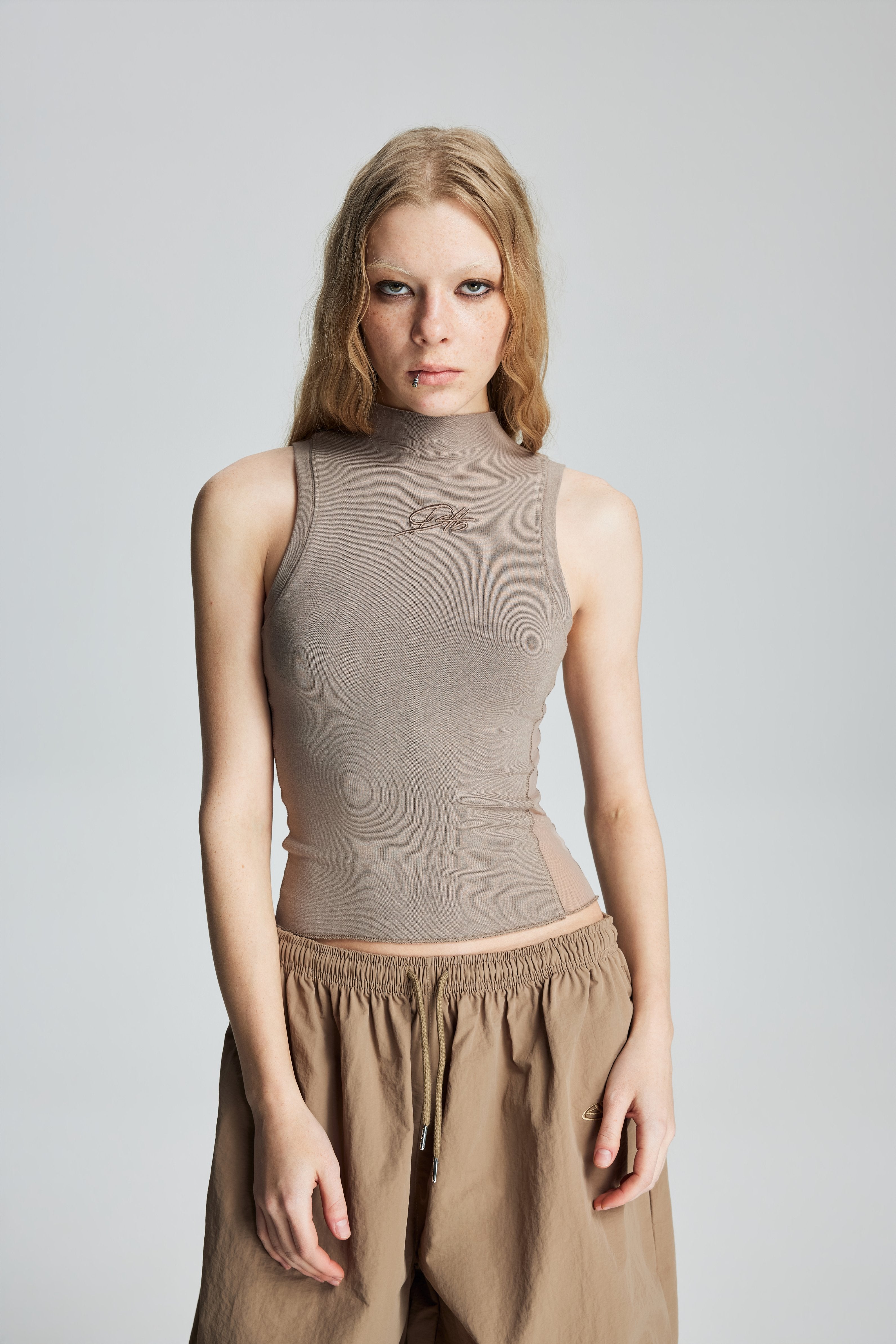 Mock Neck Mesh Panel Stretch Tank Top (Beige)