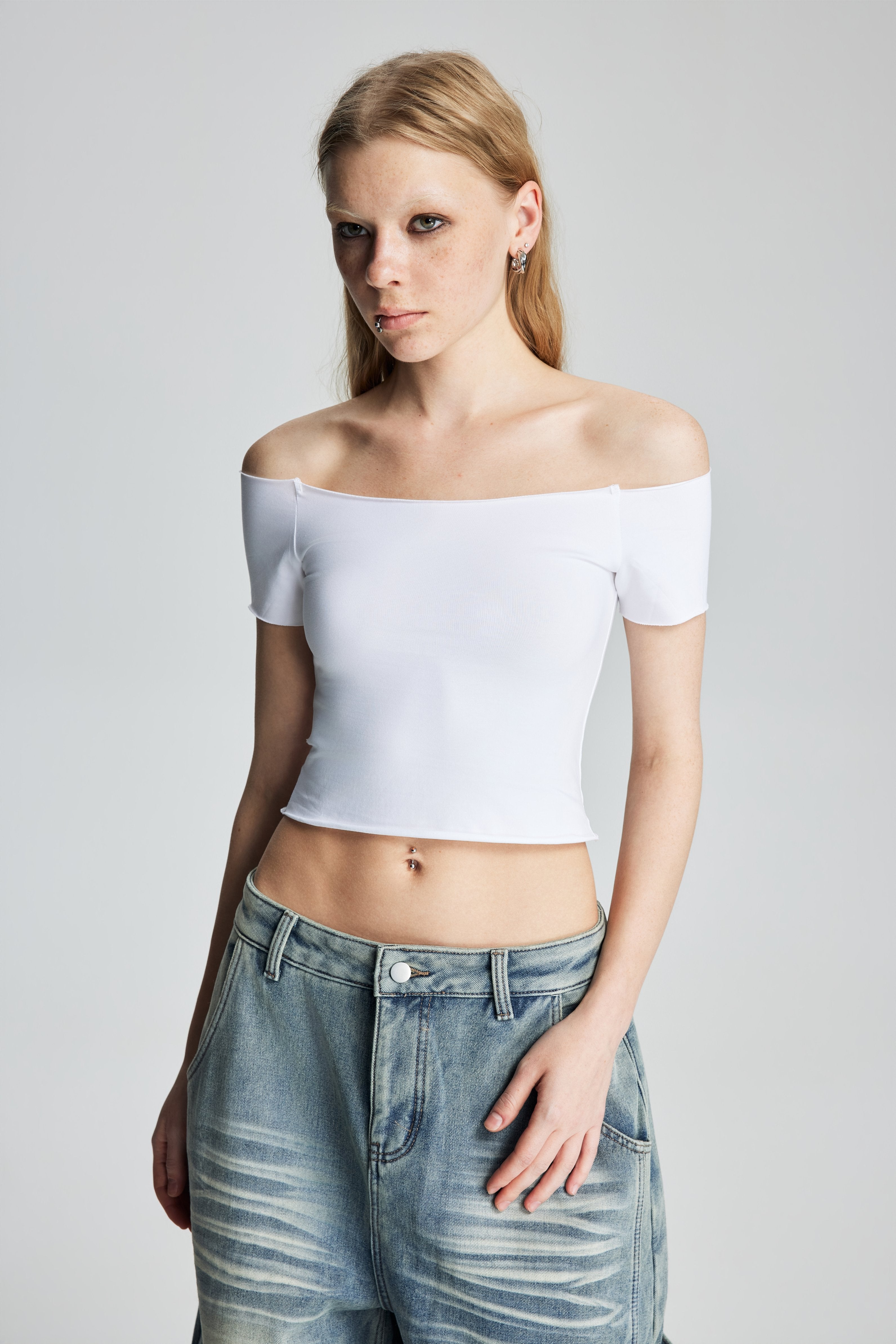 Distressed Patchwork Off-Shoulder Stretch Top (White)