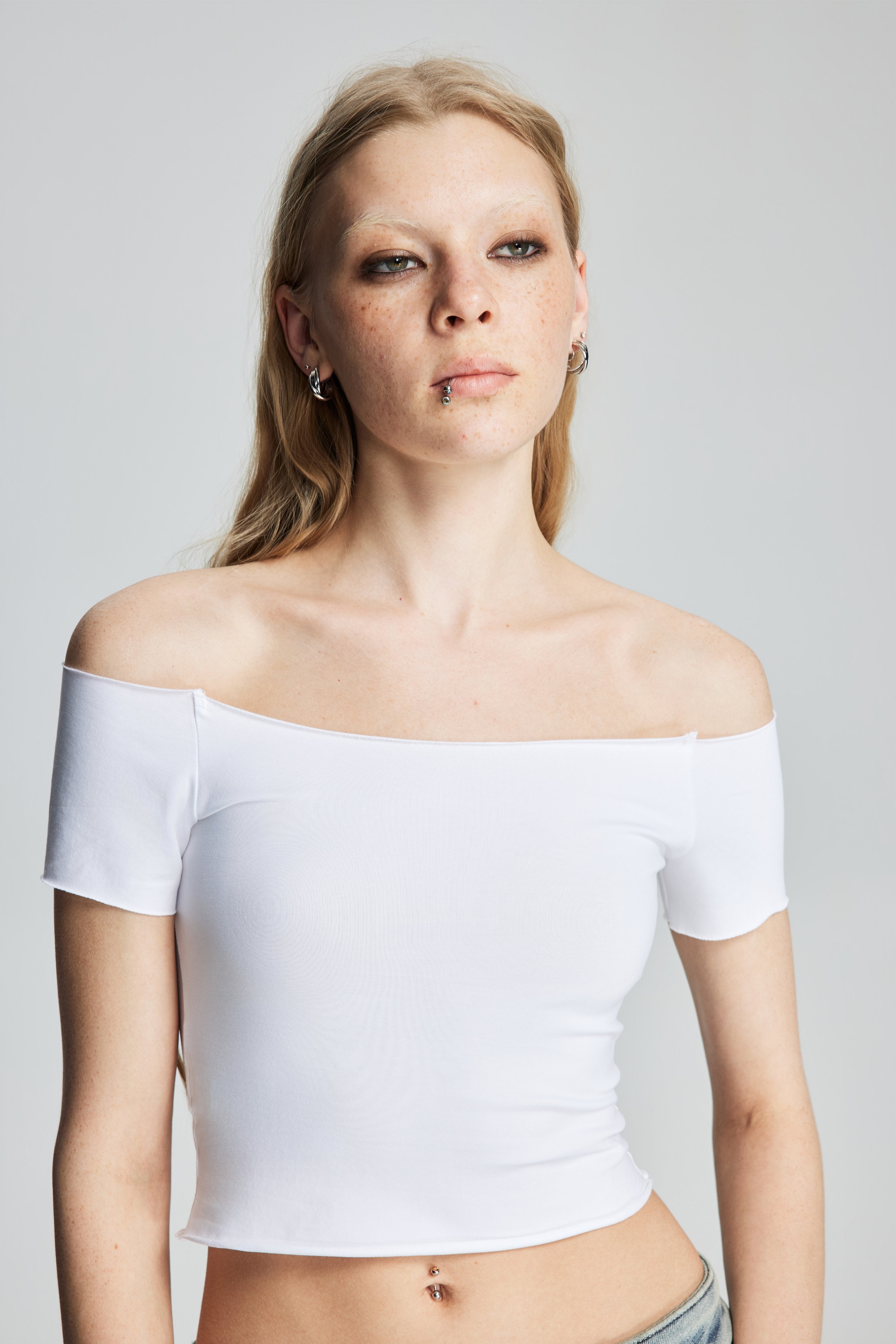 Distressed Patchwork Off-Shoulder Stretch Top (White)
