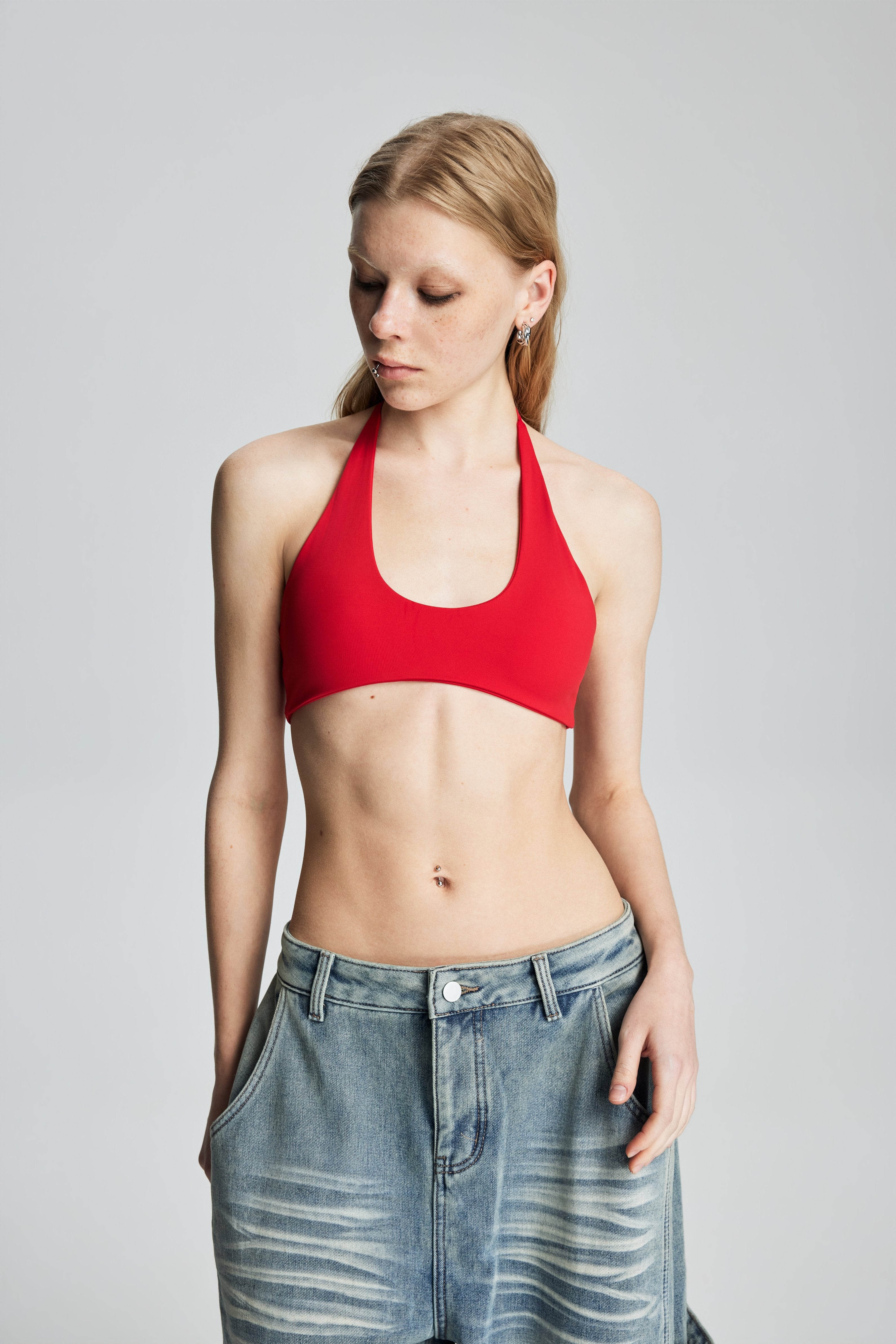 Halter Tie-Back Sports Bra (Red)